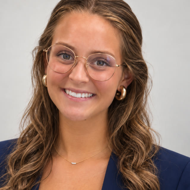 Lydia, Social Media Coordinator at e-Payment Solutions